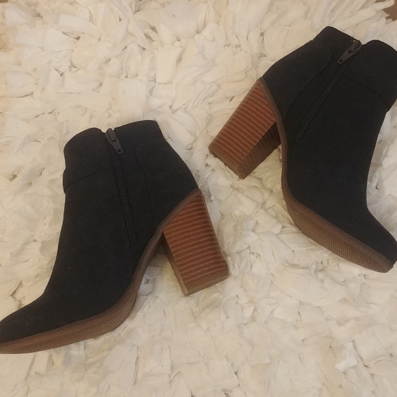 Merona Ankle Booties - Picture 3 of 9